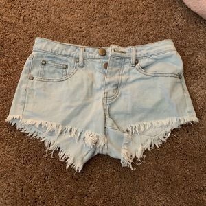 Frayed jean shorts